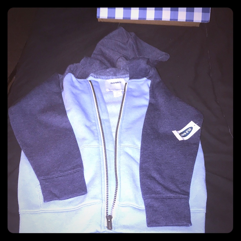 NWT- Blue on blue boys hoodie- 4T
